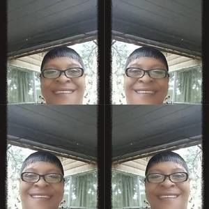 Meet your Posher, Delois